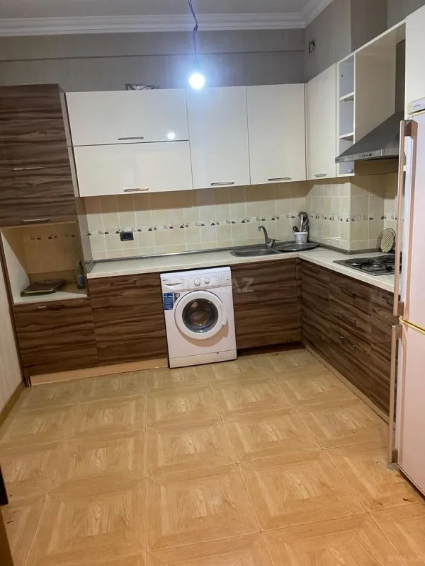 Satılır 2 otaqlı mənzil 106 m²