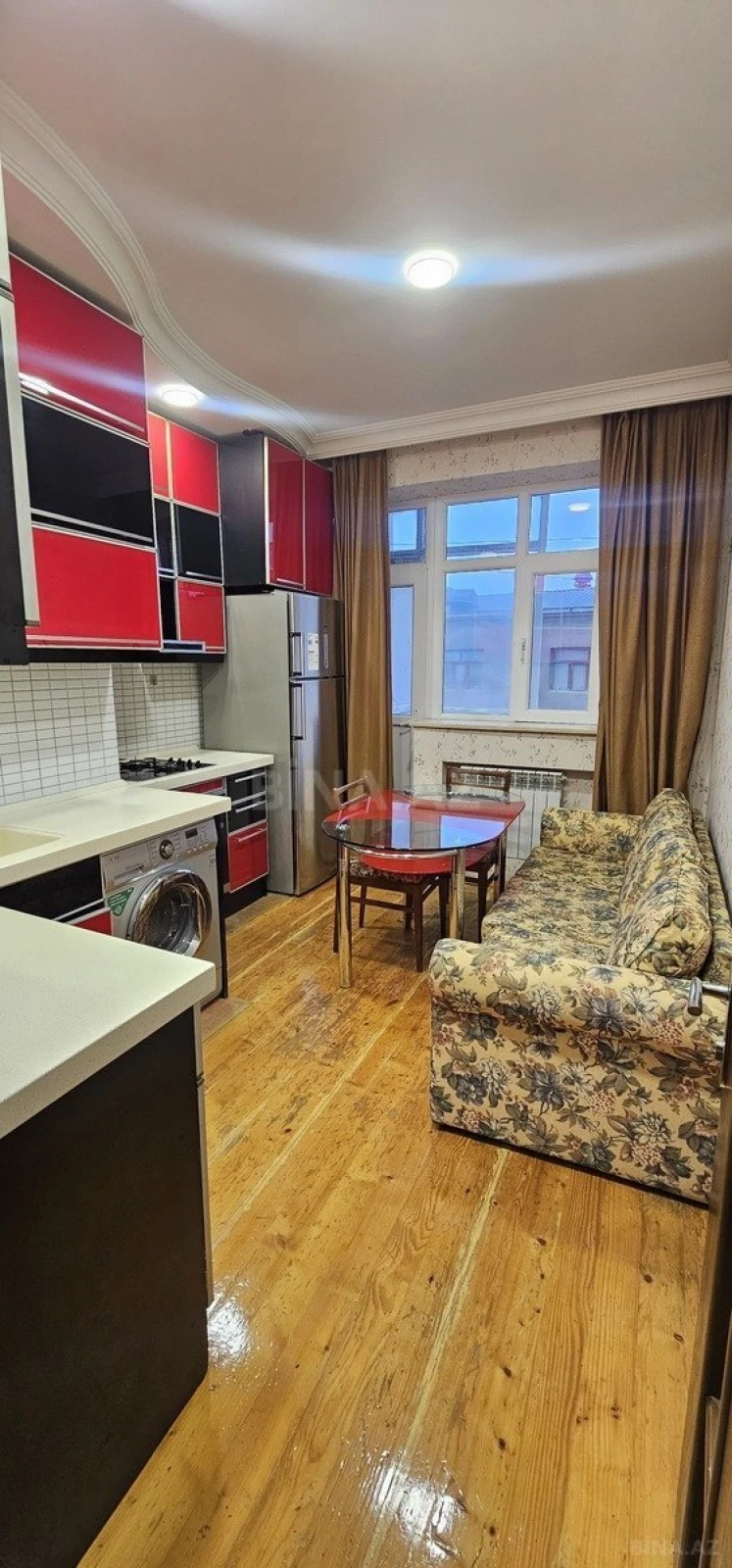 Satılır 2 otaqlı mənzil 73 m²