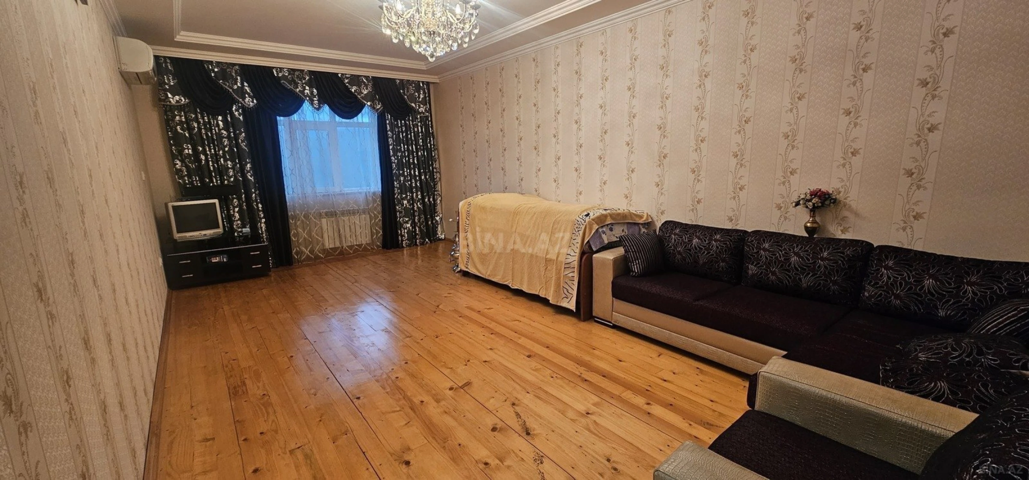 Satılır 2 otaqlı mənzil 73 m²