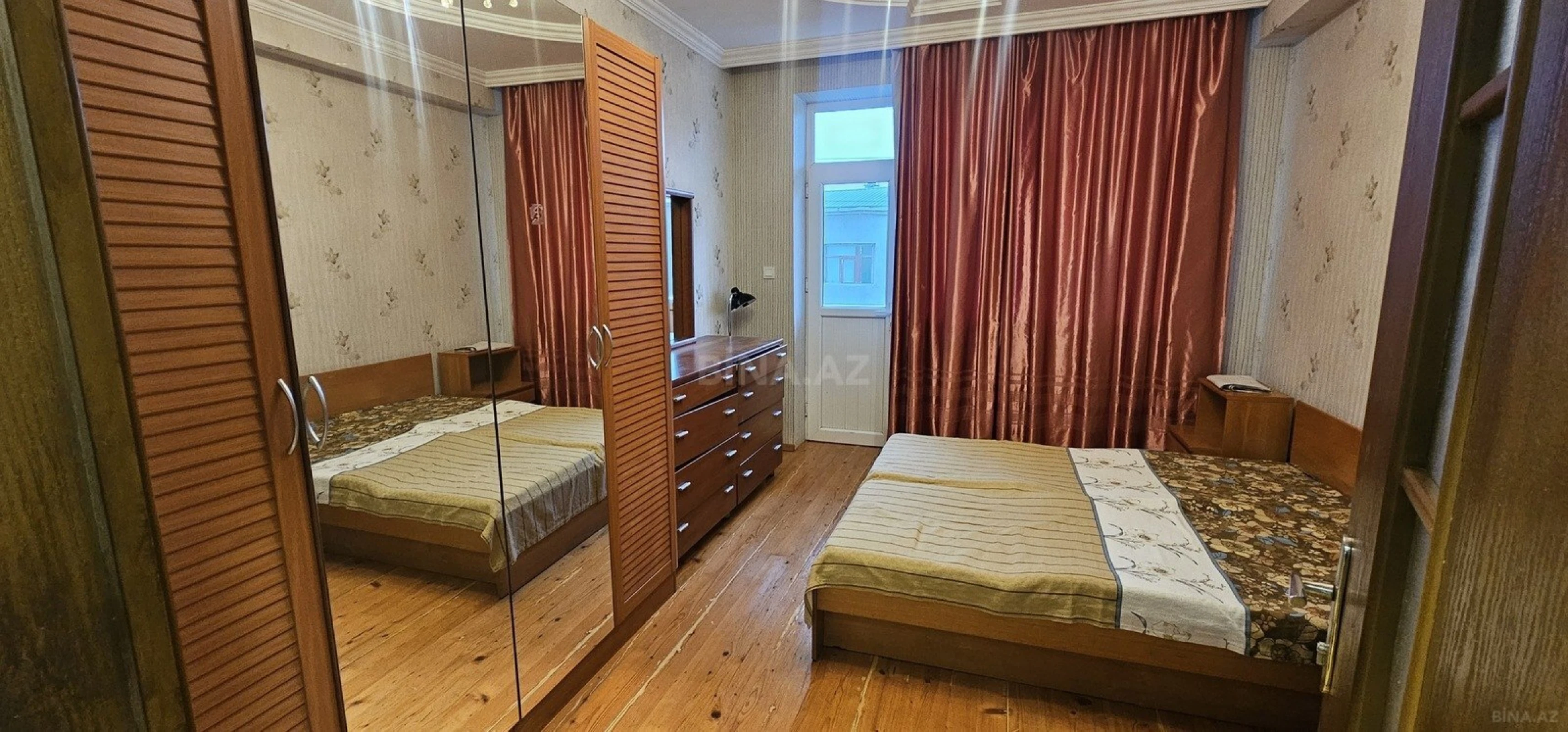 Satılır 2 otaqlı mənzil 73 m²