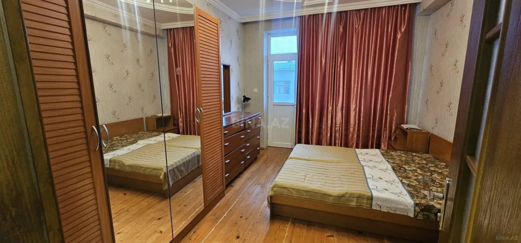 Satılır 2 otaqlı mənzil 73 m²