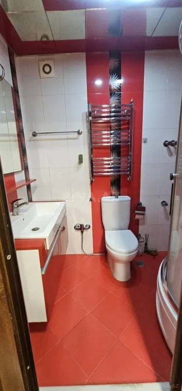 Satılır 2 otaqlı mənzil 73 m²
