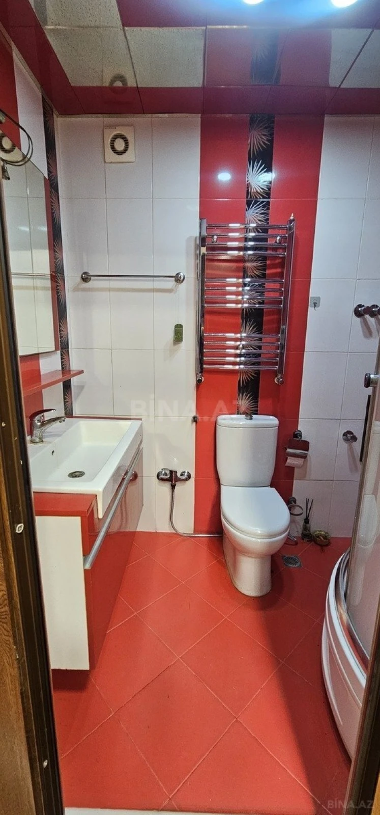 Satılır 2 otaqlı mənzil 73 m²
