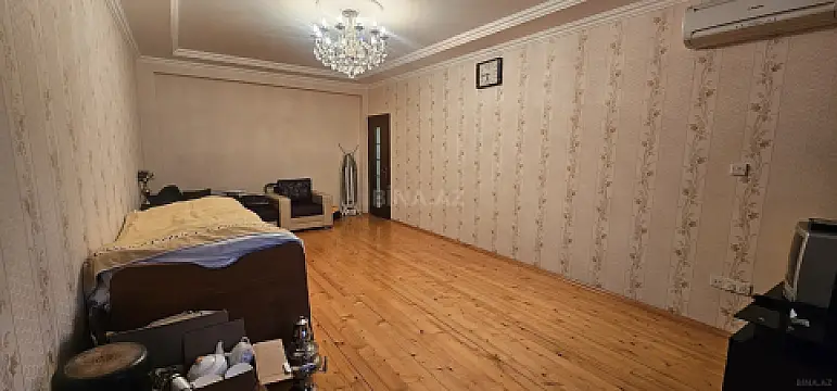Satılır 2 otaqlı mənzil 73 m²