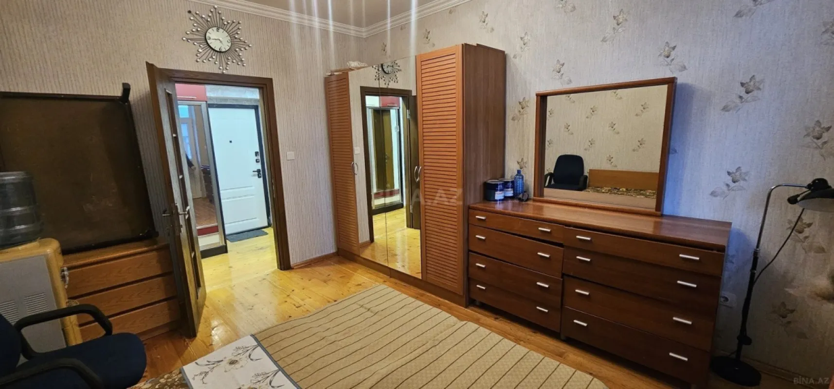 Satılır 2 otaqlı mənzil 73 m²