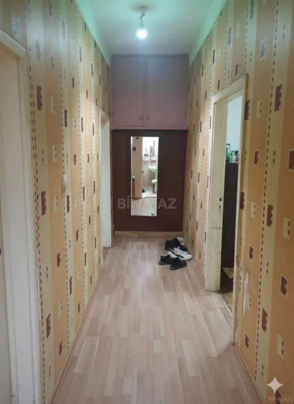 Satılır 2 otaqlı mənzil 68 m²