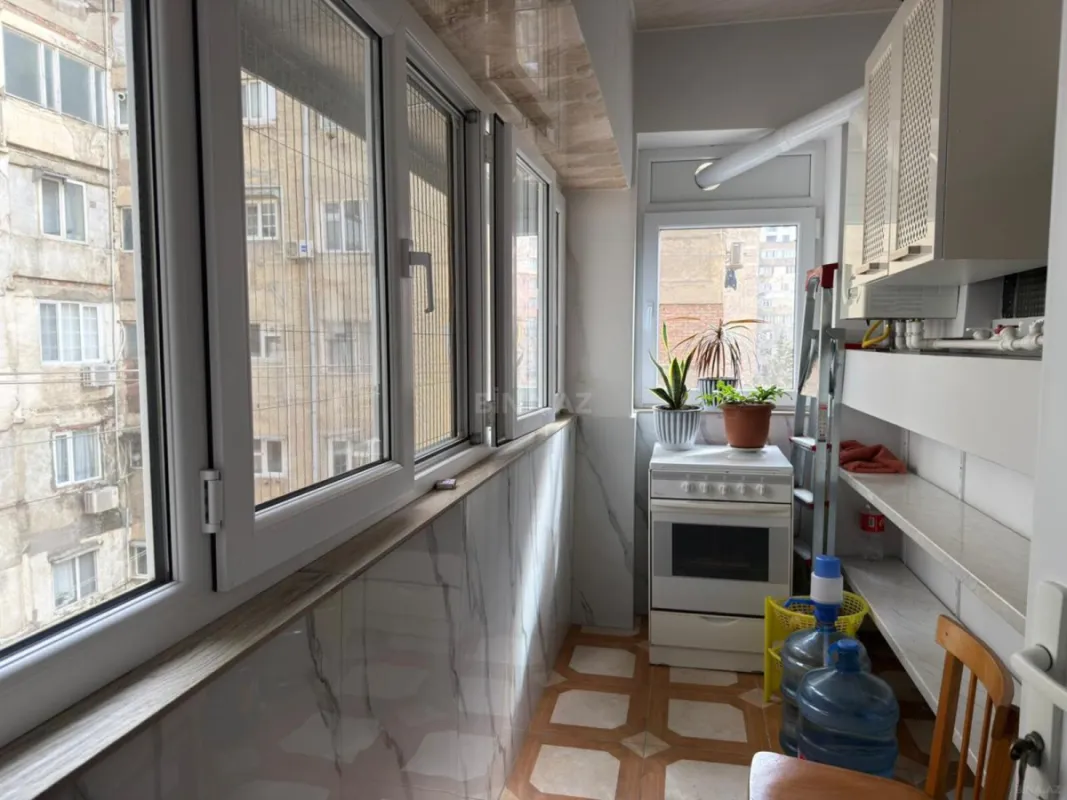 Satılır 4 otaqlı mənzil 120 m²
