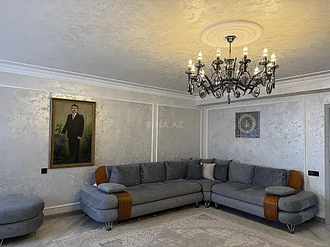 Satılır 4 otaqlı mənzil 120 m²