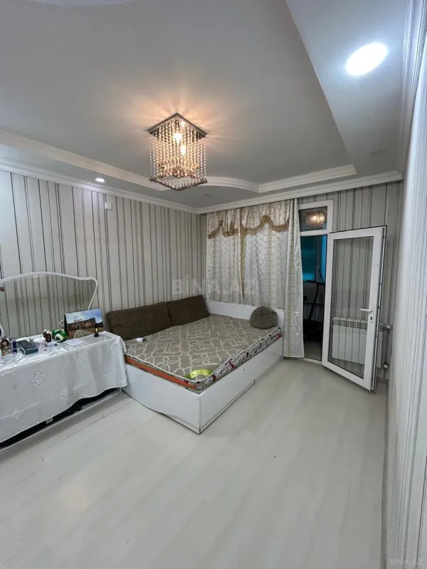 Satılır 2 otaqlı mənzil 63 m²