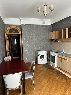 Satılır 3 otaqlı mənzil 129 m² — Bakı, Memar Əcəmi yanı 3 otaq 129.00 m²
