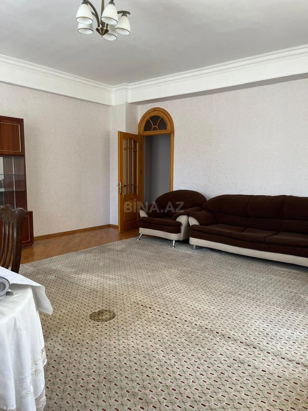 Satılır 3 otaqlı mənzil 129 m²