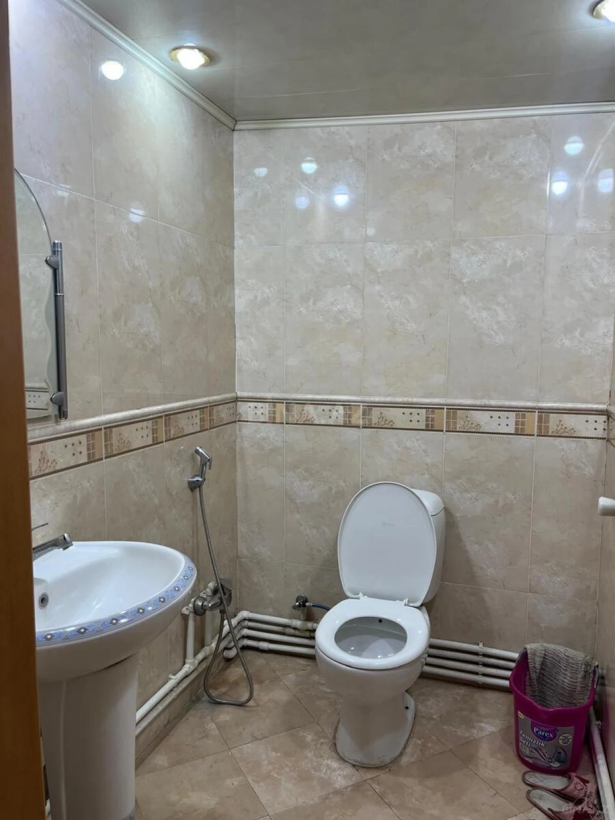 Satılır 3 otaqlı mənzil 129 m²