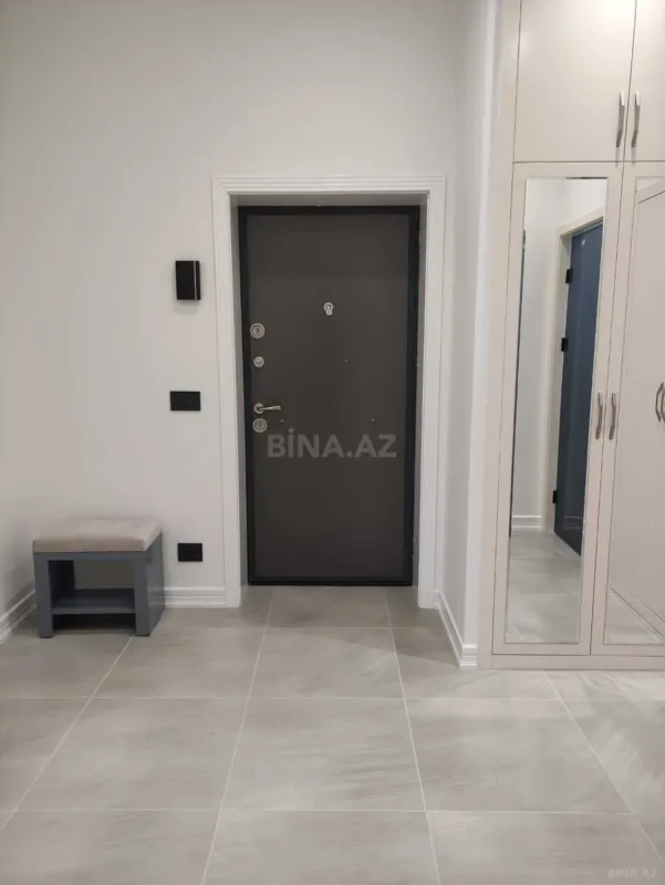 Satılır 2 otaqlı mənzil 77.7 m²