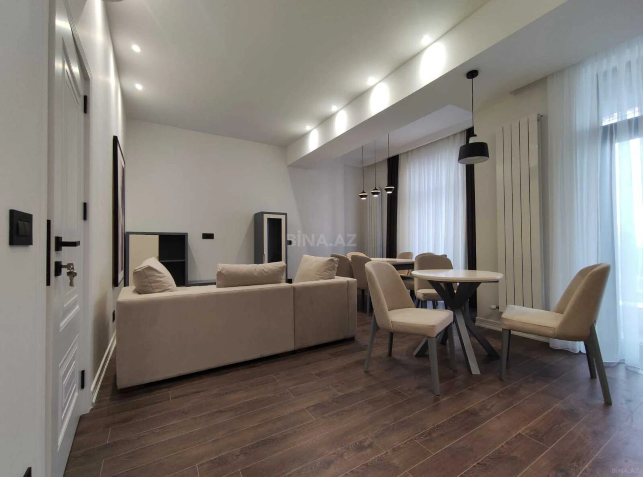 Satılır 2 otaqlı mənzil 77.7 m²