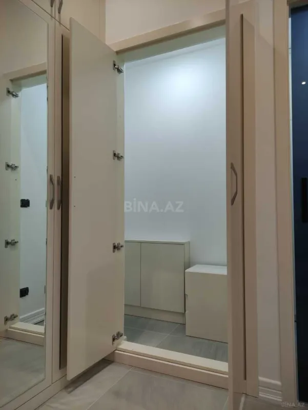 Satılır 2 otaqlı mənzil 77.7 m²