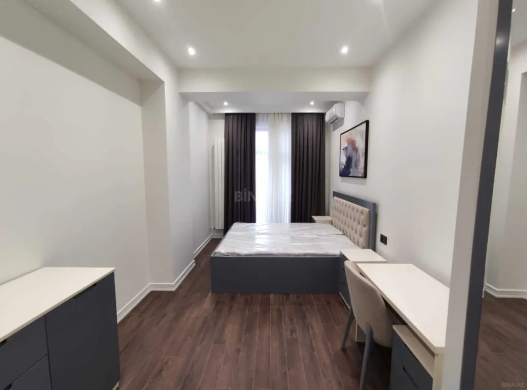 Satılır 2 otaqlı mənzil 77.7 m²