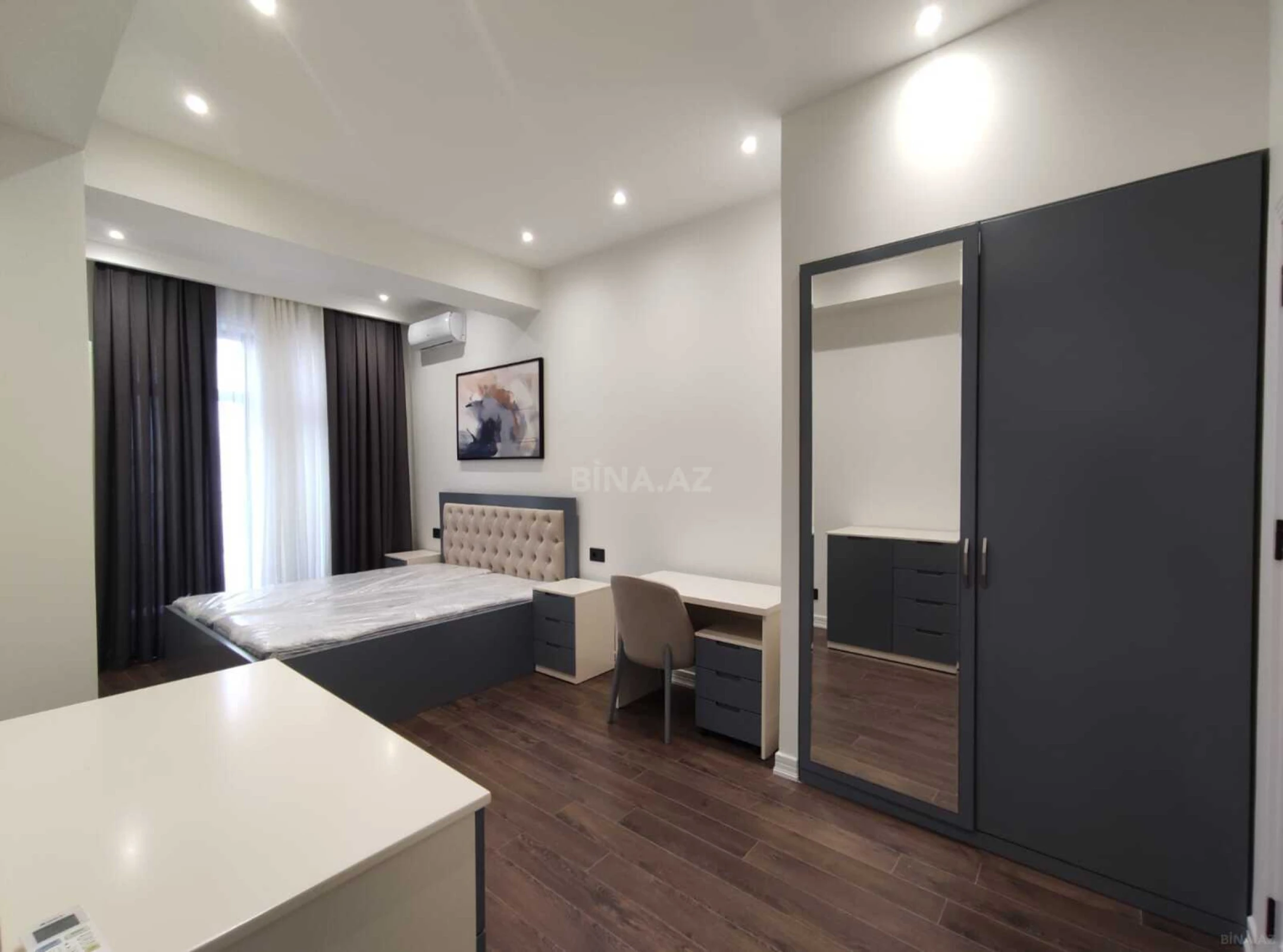 Satılır 2 otaqlı mənzil 77.7 m²