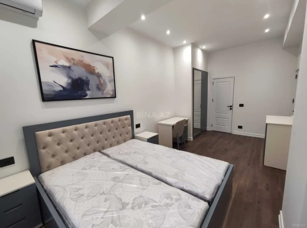 Satılır 2 otaqlı mənzil 77.7 m²