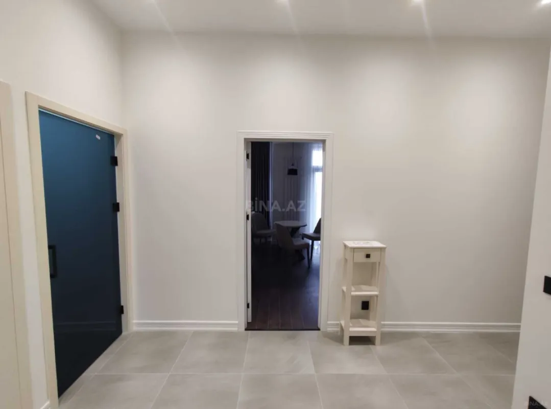 Satılır 2 otaqlı mənzil 77.7 m²