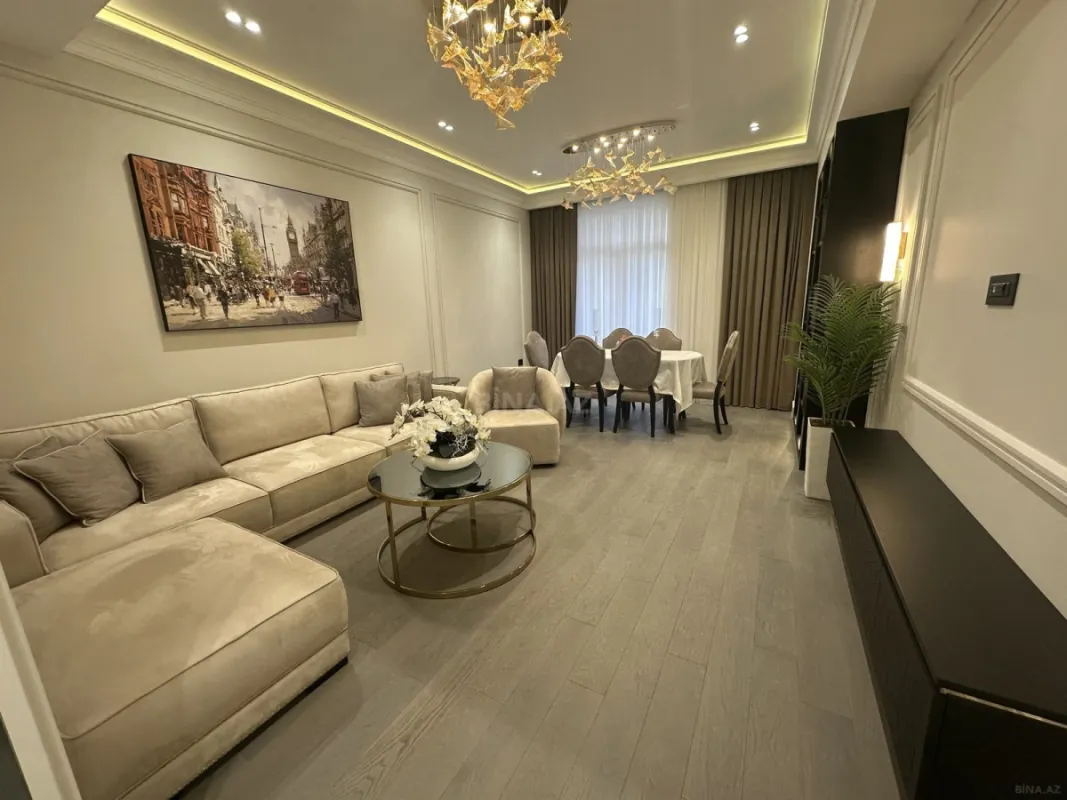Satılır 4 otaqlı mənzil 140 m²