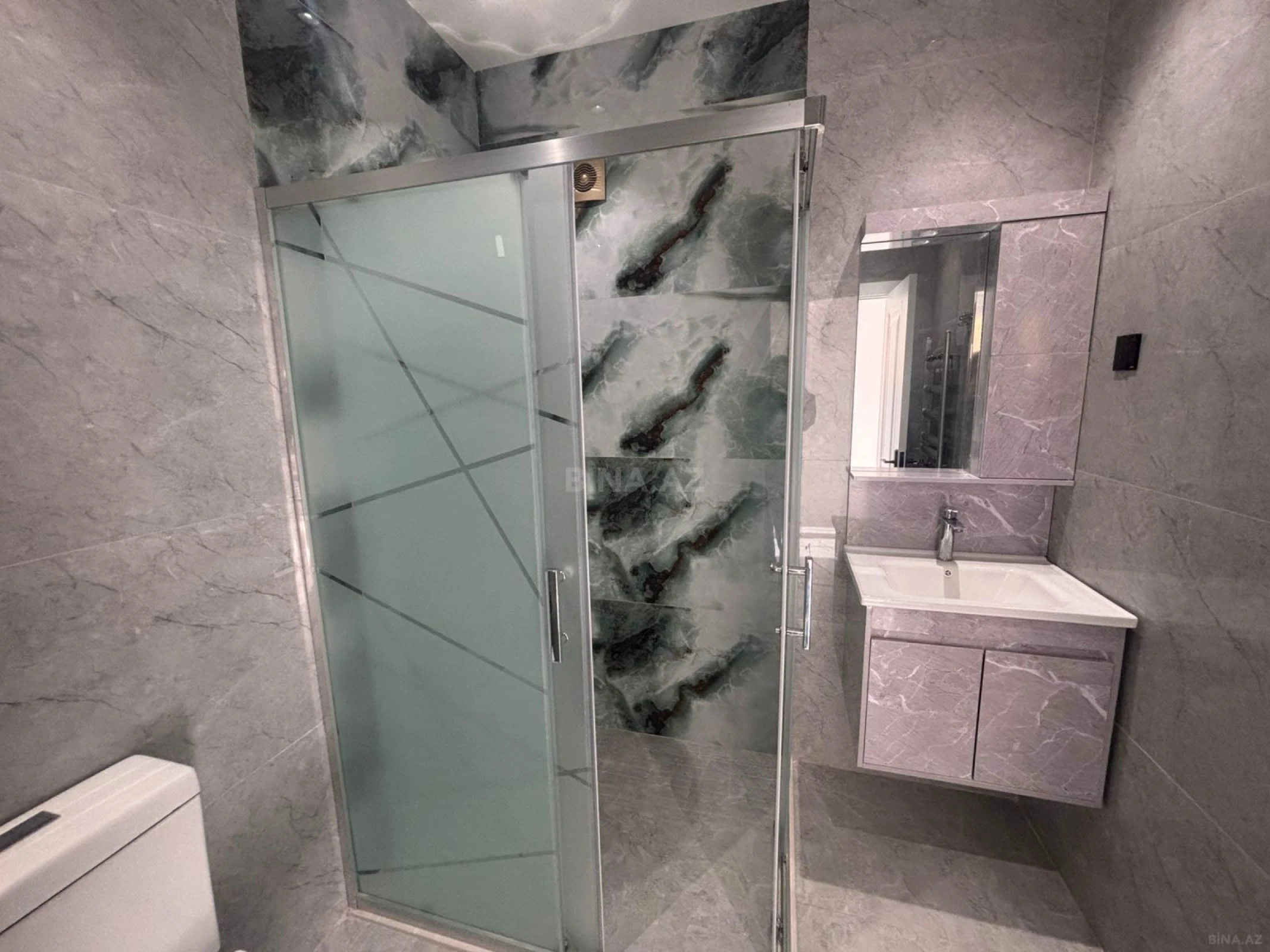 Satılır 4 otaqlı həyət evi 160 m²