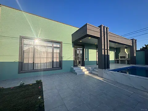 Satılır 4 otaqlı həyət evi 160 m²