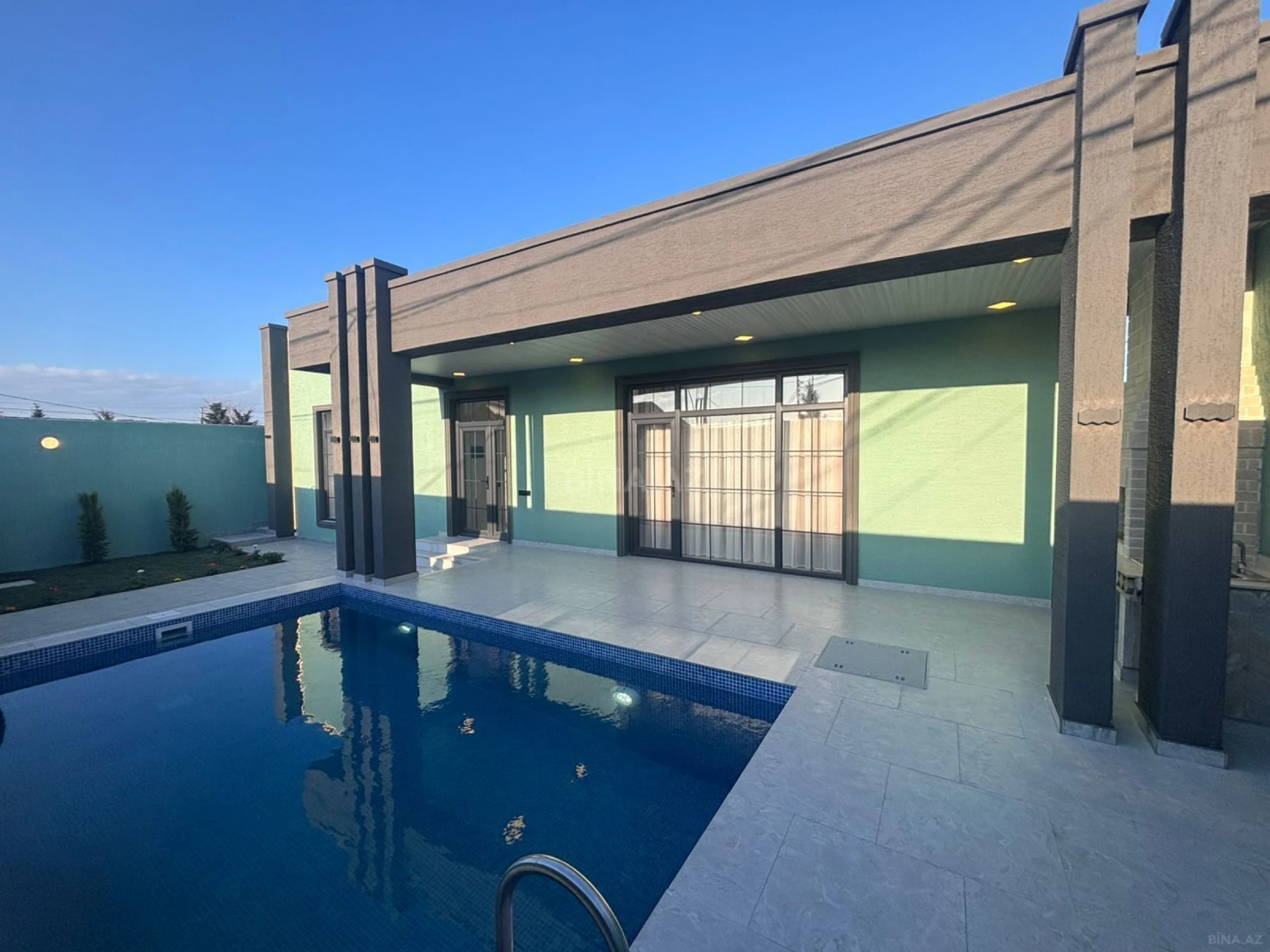 Satılır 4 otaqlı həyət evi 160 m²