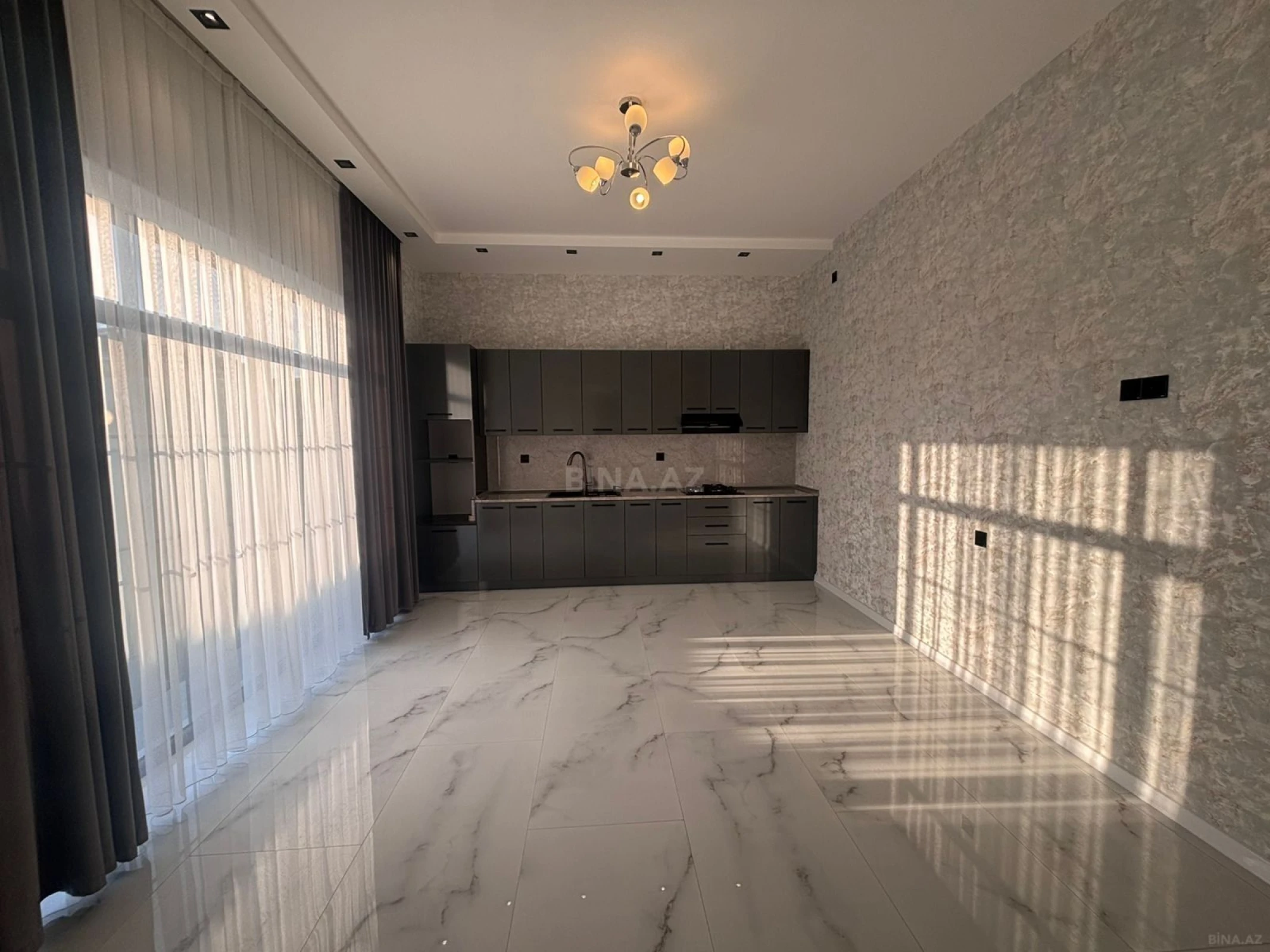 Satılır 4 otaqlı həyət evi 160 m²