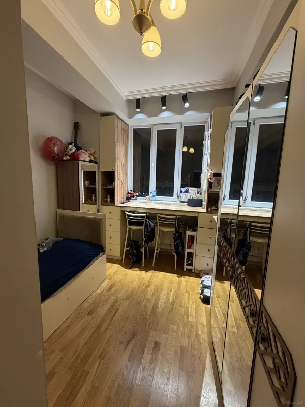 Satılır 2 otaqlı mənzil 65 m²