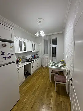 Satılır 2 otaqlı mənzil 65 m²