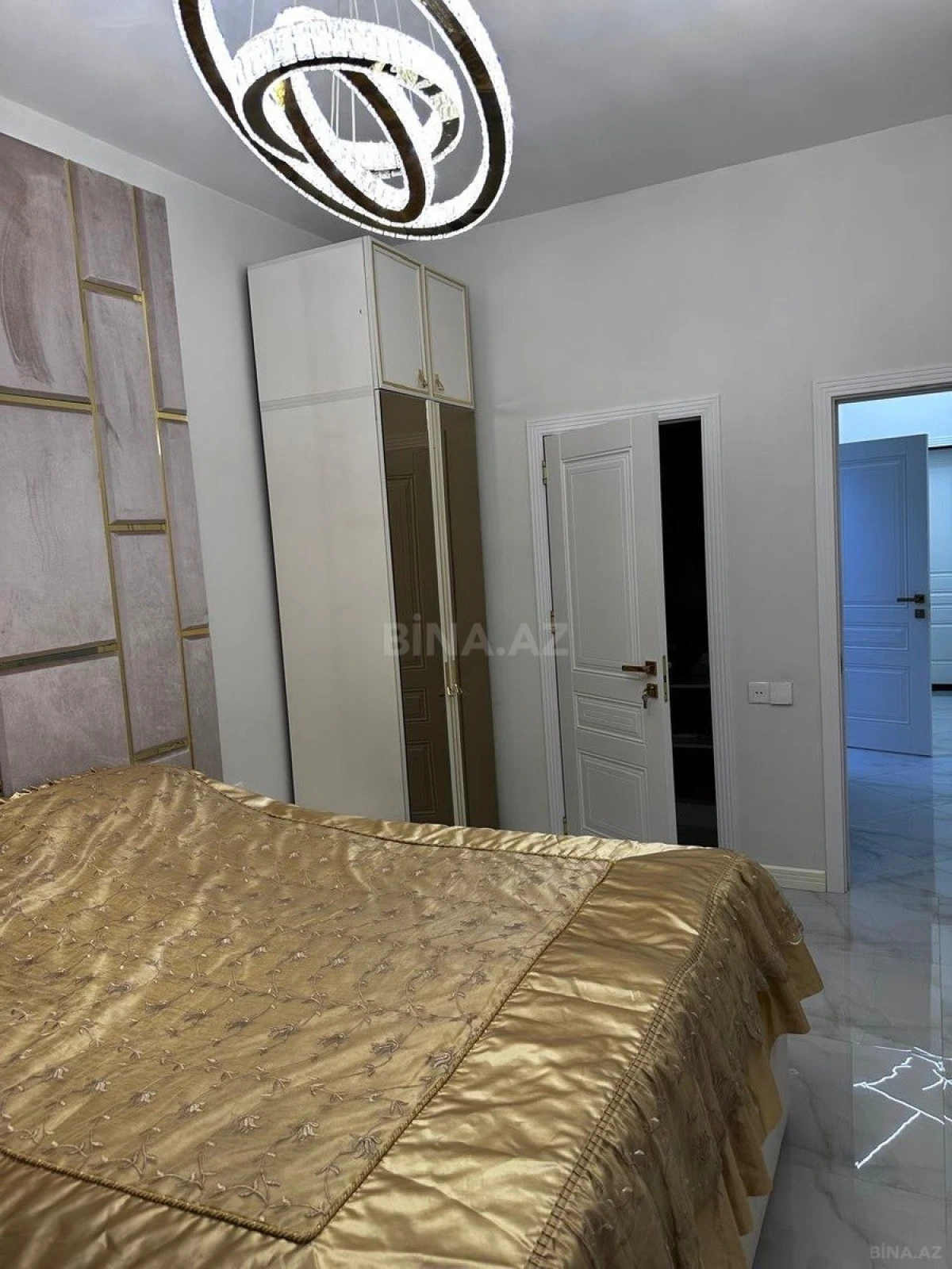 Satılır 2 otaqlı mənzil 85 m²