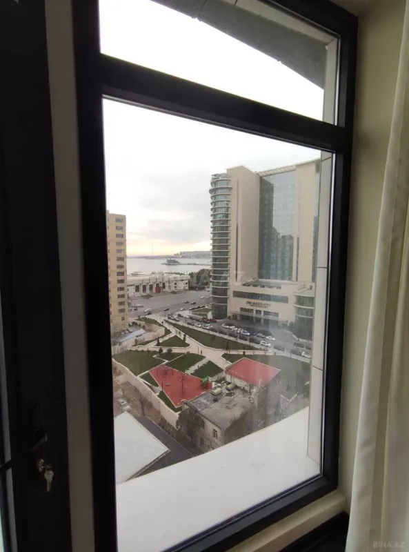 Satılır 2 otaqlı mənzil 92.2 m²