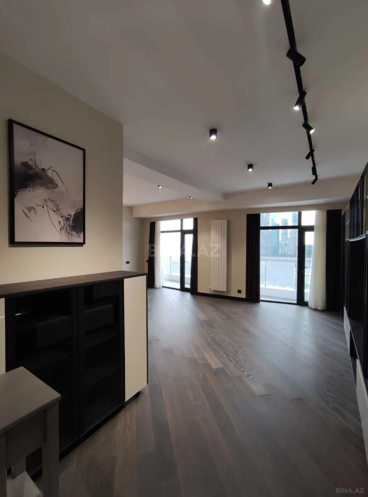 Satılır 2 otaqlı mənzil 92.2 m²
