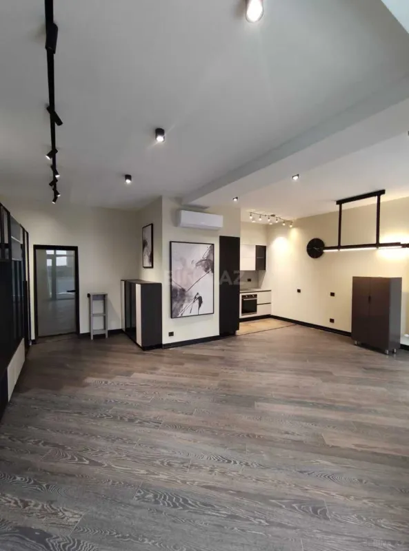 Satılır 2 otaqlı mənzil 92.2 m²