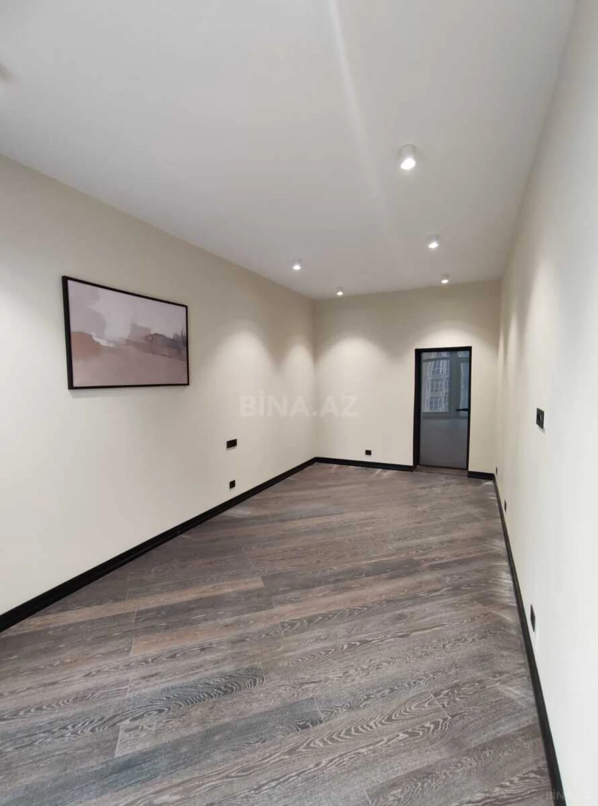 Satılır 2 otaqlı mənzil 92.2 m²