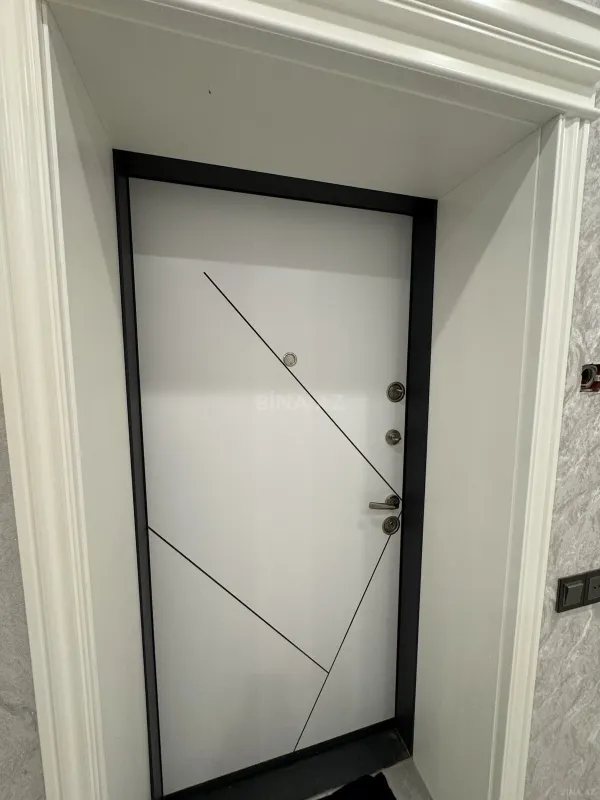 Kirayə verilir 2 otaqlı mənzil 91 m²