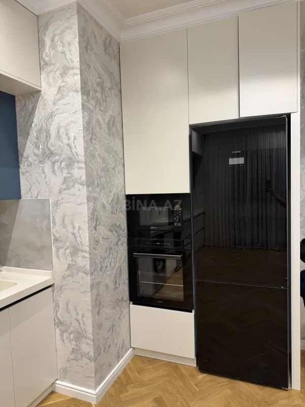 Kirayə verilir 2 otaqlı mənzil 91 m²