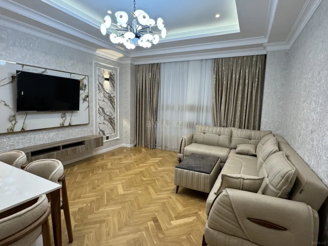 Kirayə verilir 2 otaqlı mənzil 91 m²