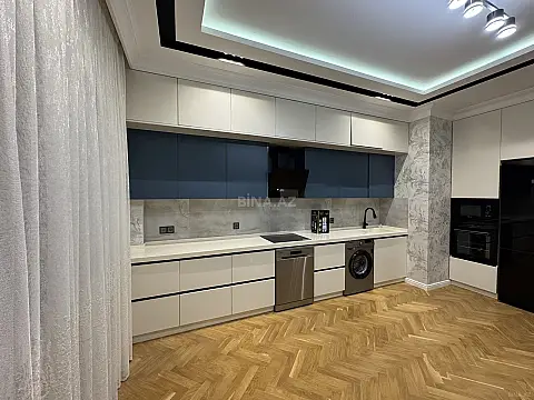 Kirayə verilir 2 otaqlı mənzil 91 m²