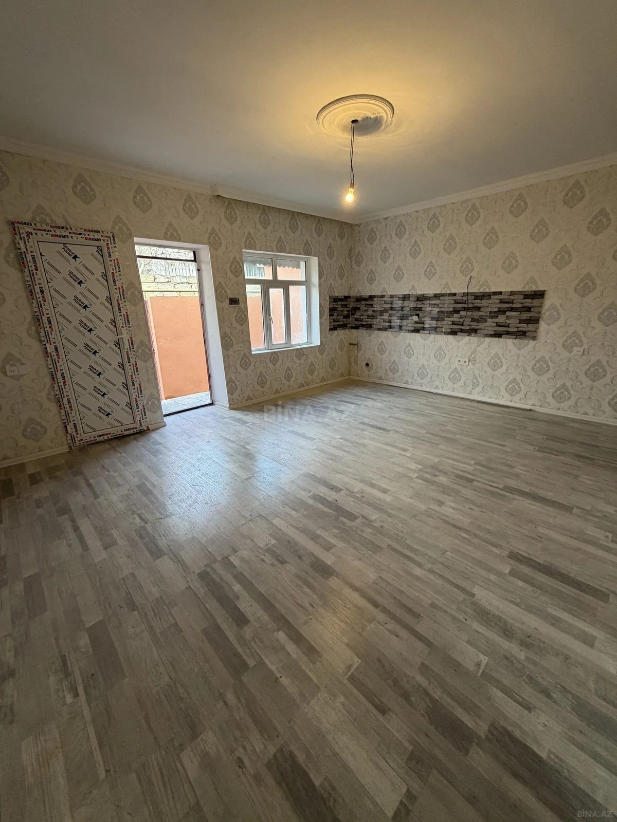 Satılır 2 otaqlı həyət evi 65 m²