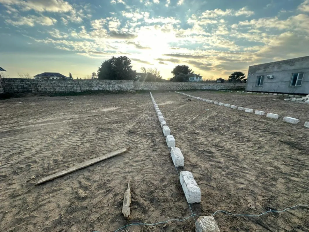 Satılır torpaq sahəsi 2 m²