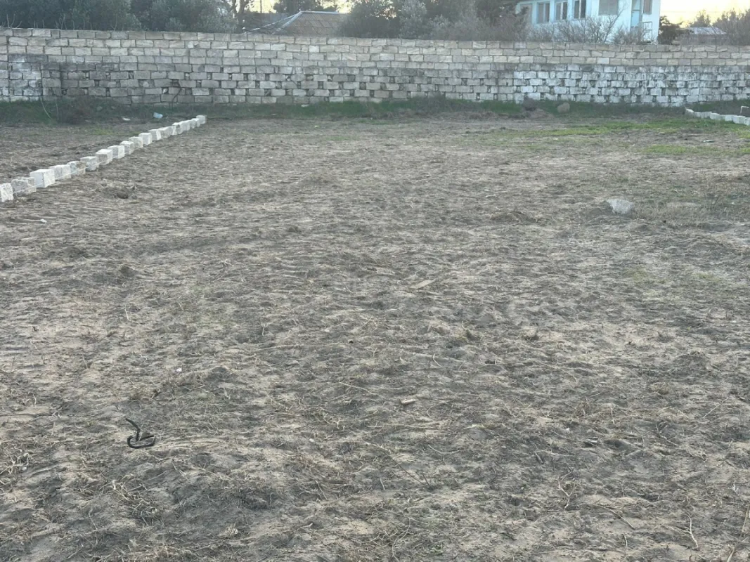Satılır torpaq sahəsi 2 m²