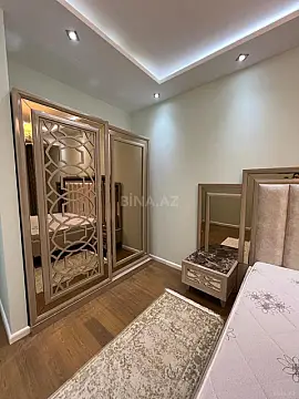 Kirayə verilir 2 otaqlı mənzil 96 m²
