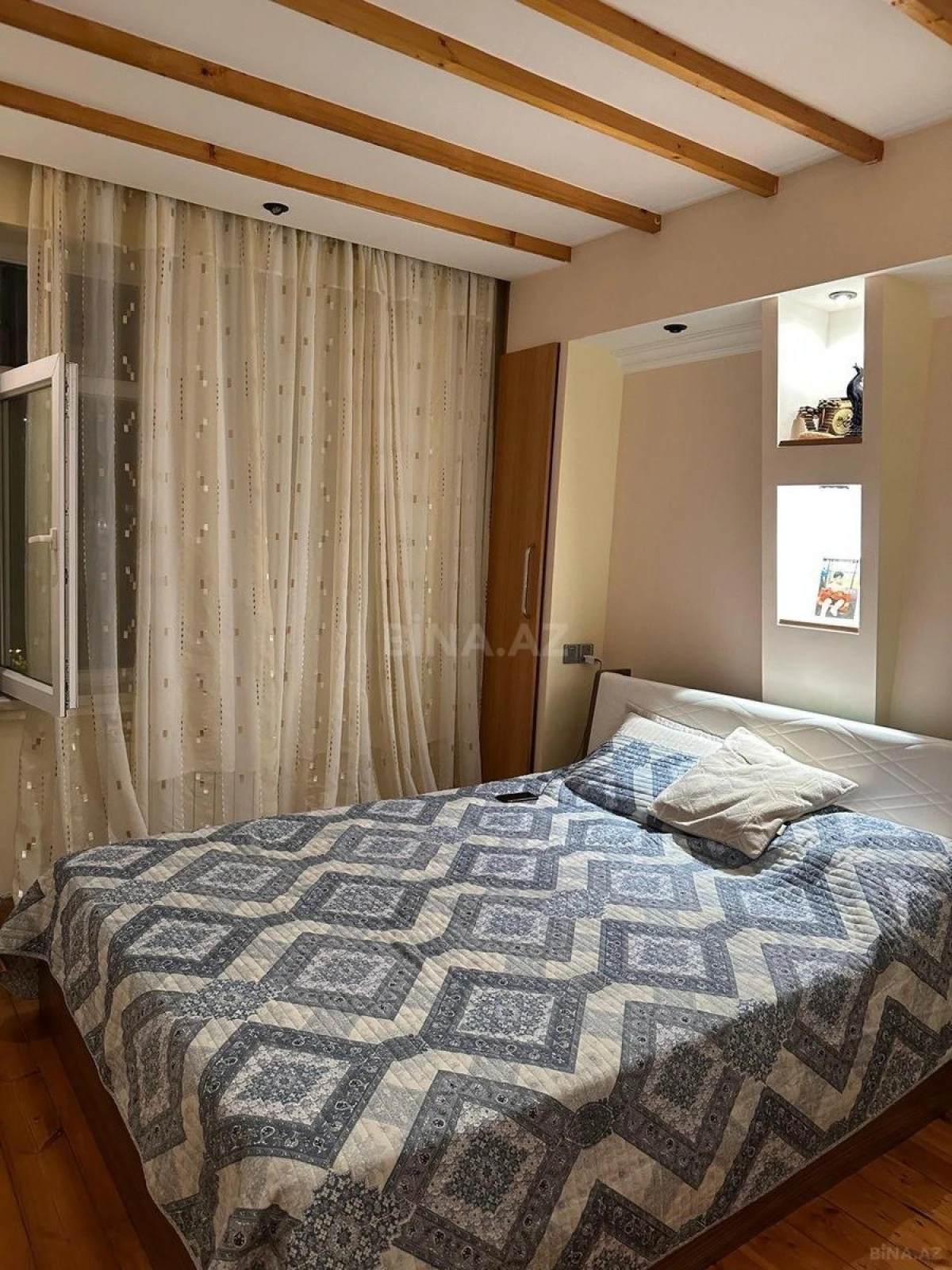 Satılır 4 otaqlı mənzil 85 m²