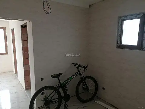 Satılır 4 otaqlı həyət evi 225 m²