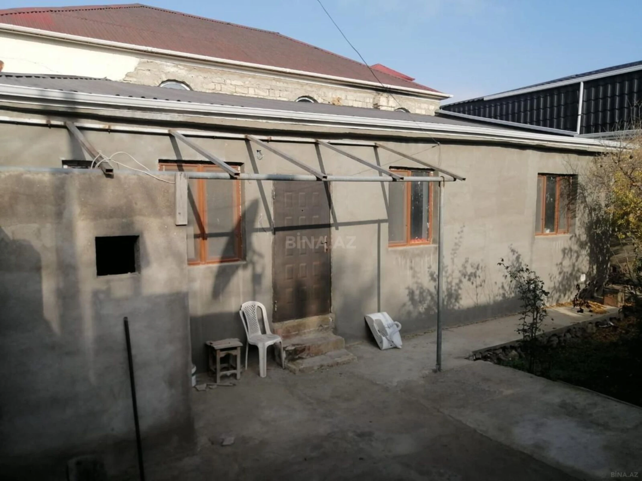 Satılır 4 otaqlı həyət evi 225 m²
