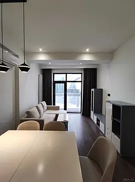Satılır 2 otaqlı mənzil 81.4 m²