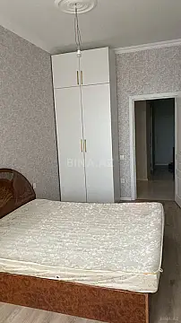 Kirayə verilir 2 otaqlı mənzil 90 m²