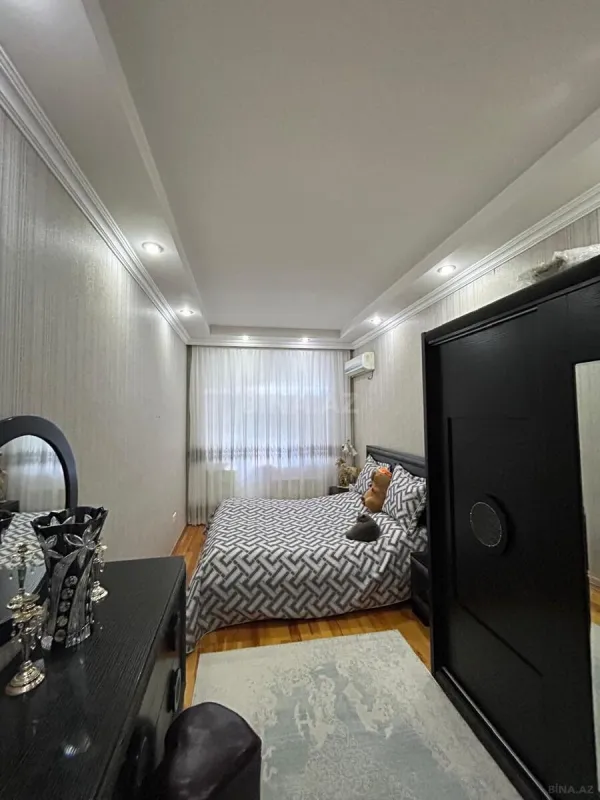 Satılır 3 otaqlı mənzil 103 m²