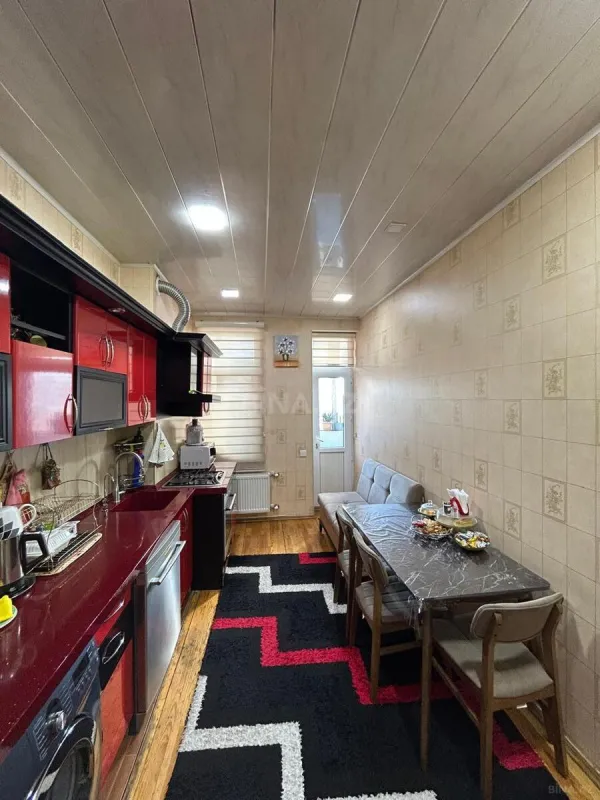 Satılır 3 otaqlı mənzil 103 m²